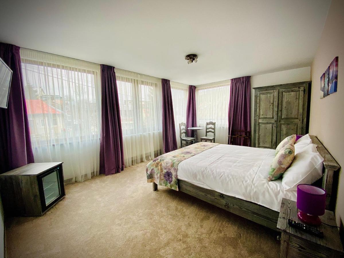 לינה וארוחת בוקר Casa Ankeli 3*